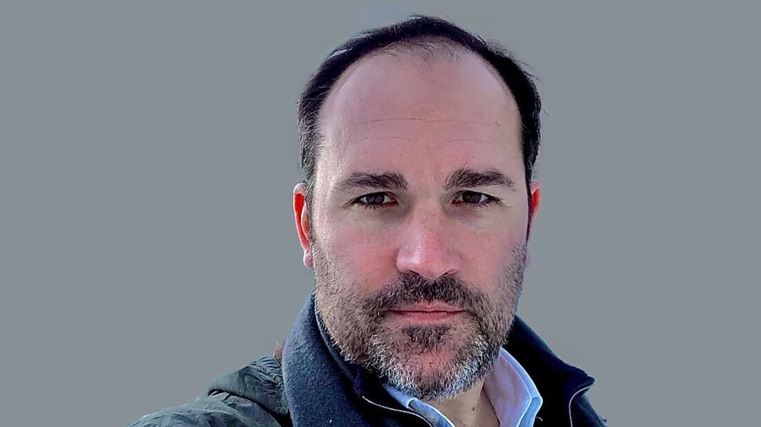 Sebastian Pater verlässt die Fachstelle Denkmalpflege im Kanton Glarus nach bedeutenden Beiträgen zur Baukultur und Denkmalschutz.
