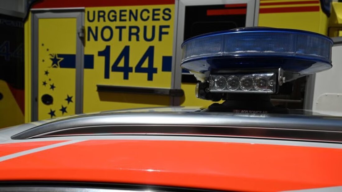 Ein schwerer Verkehrsunfall in Zeneggen am 26. Dezember 2024 fordert den Tod eines 6-jährigen Kindes. Die Staatsanwaltschaft ermittelt.