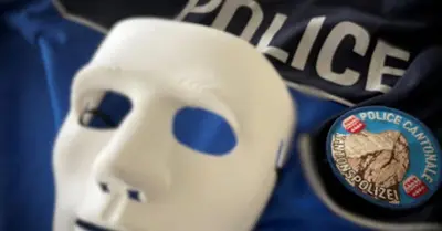 Alarmstufe Rot: Falsche Polizisten und Bankangestellte im Zunehmen!