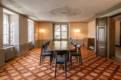 Architekturgeschichten im Kanton Aargau: Entdecken Sie Lenzburg!