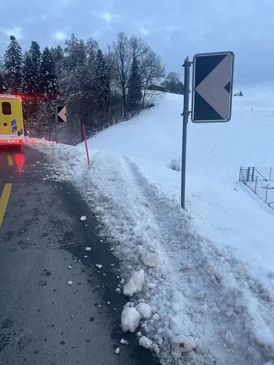 Auto überschlägt sich in Niederteufen: 85-Jähriger bleibt unverletzt!