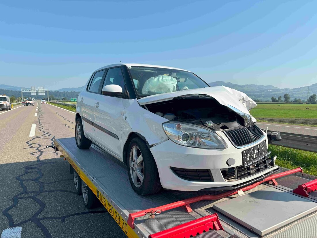 Am Sonntagmorgen kam es auf der A15 bei Benken zu einer Auffahrkollision, bei der fünf Personen verletzt wurden.