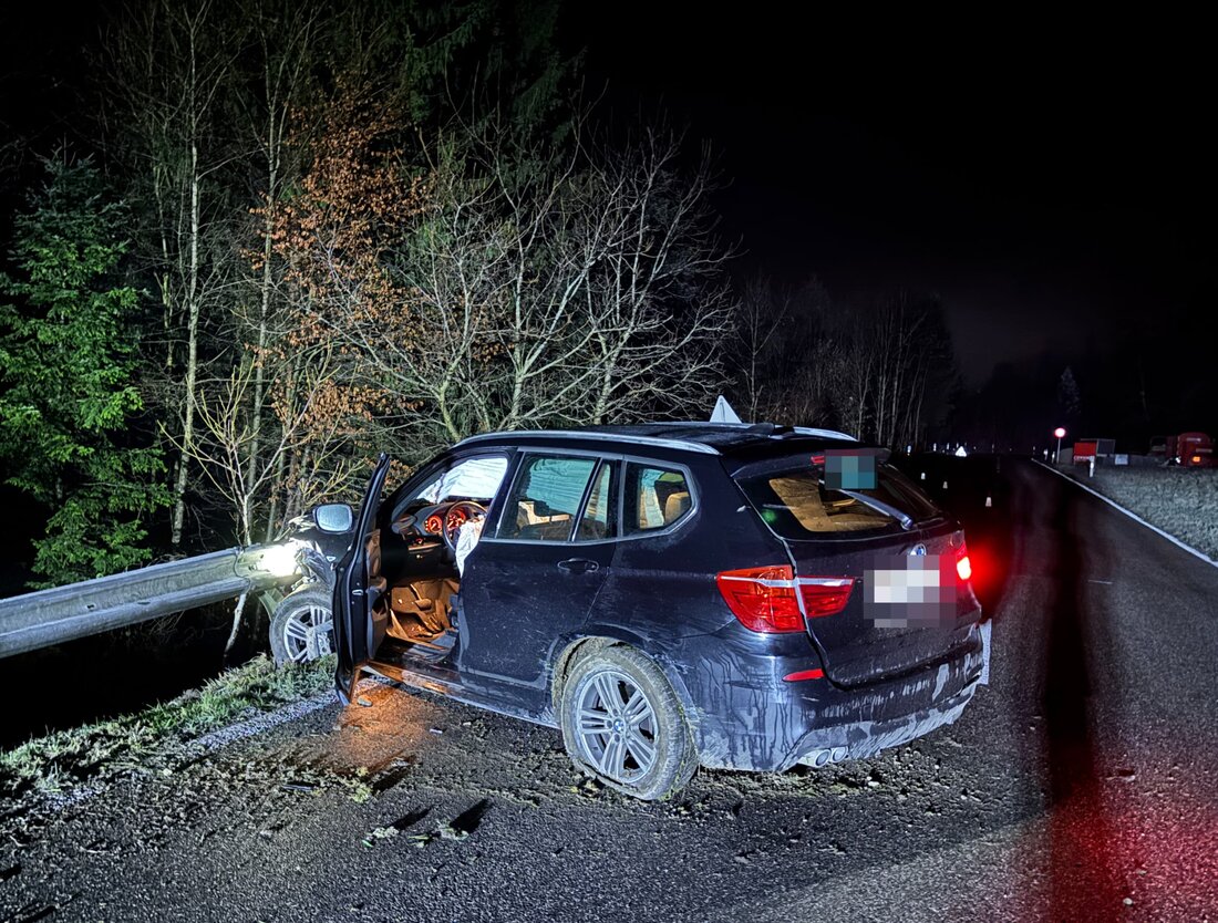 Ein alkoholisiert fahrender 24-Jähriger verursachte in Wuppenau einen Unfall. Glücklicherweise gab es keine Verletzten.
