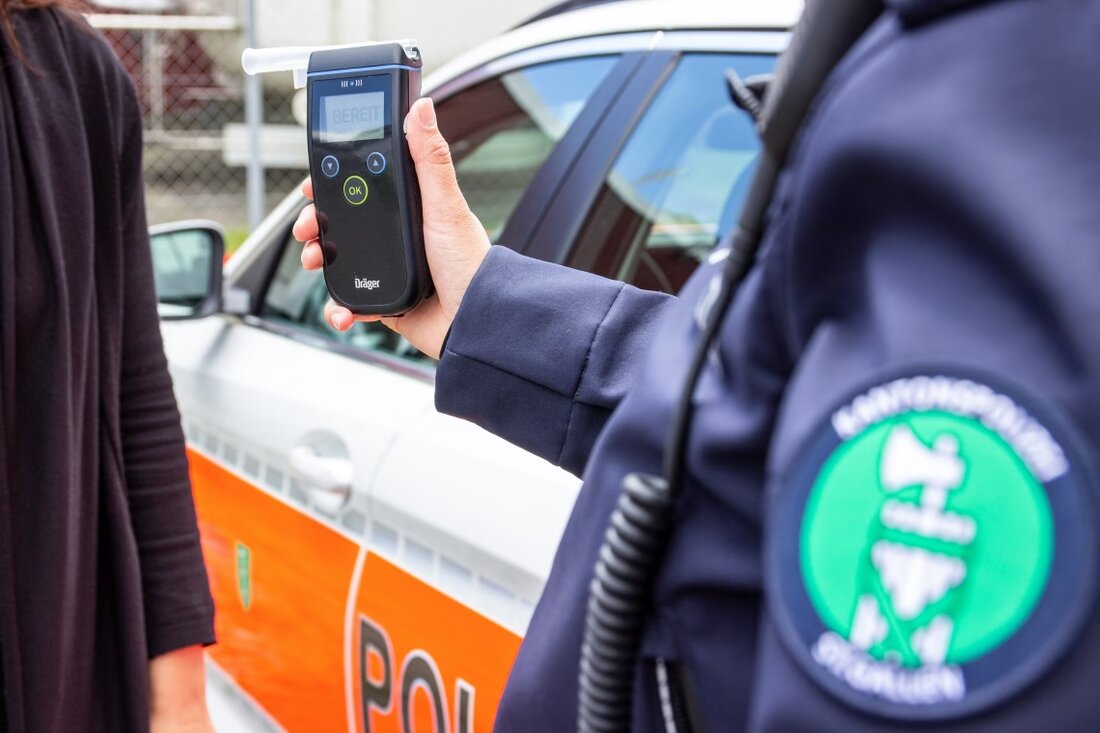 Im Kanton St.Gallen wurden zwischen 04.05.2025 und 05.05.2025 mehrere alkoholisierte Fahrer gestoppt und Führerausweise entzogen.