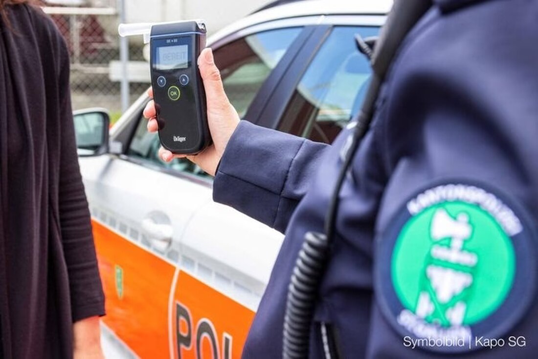 Im Kanton St.Gallen kontrollierte die Polizei zwischen 25.09.2025 und 26.09.2025 mehrere alkoholisiert fahrende Personen.