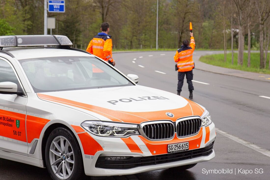 Kantonspolizei St.Gallen kontrollierte zwischen Freitag und Samstag mehrere Fahrer auf Fahrunfähigkeit und Alkohol am Steuer.