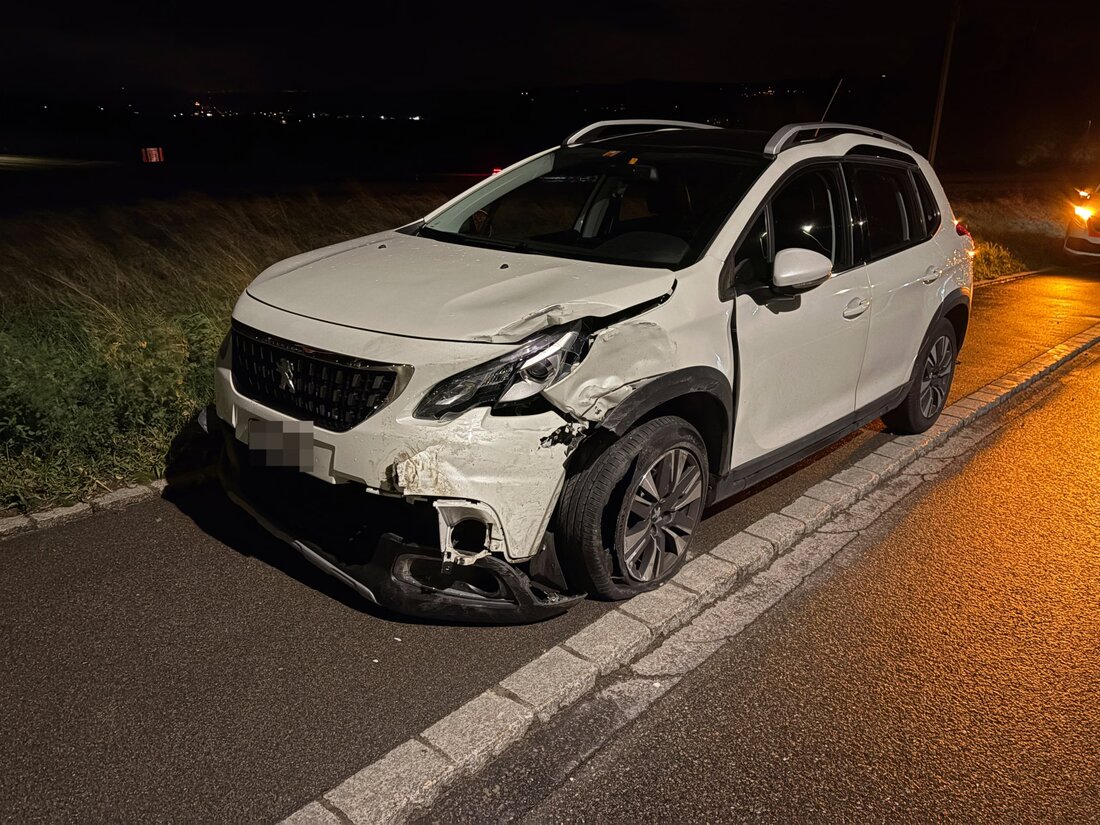 In Berg verursachte ein 77-jähriger, alkoholisierter Autofahrer einen Unfall mit mehreren tausend Franken Sachschaden.