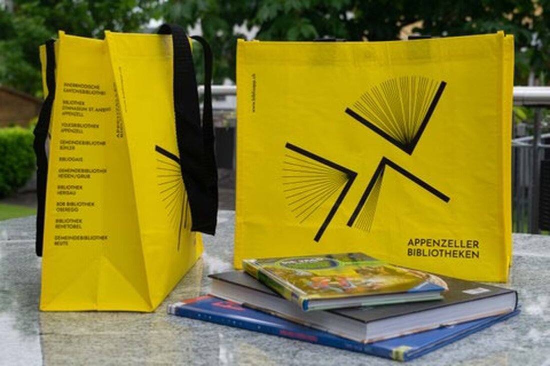 Die Appenzeller Bibliotheken präsentieren ihr neues Erscheinungsbild mit modernem Design, Taschen und aktualisierter Website.