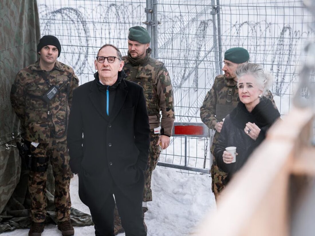 Carmen Walker Späh und Mario Fehr besuchen Armeeangehörige am WEF, um deren wichtige Sicherheitsarbeit zu würdigen.