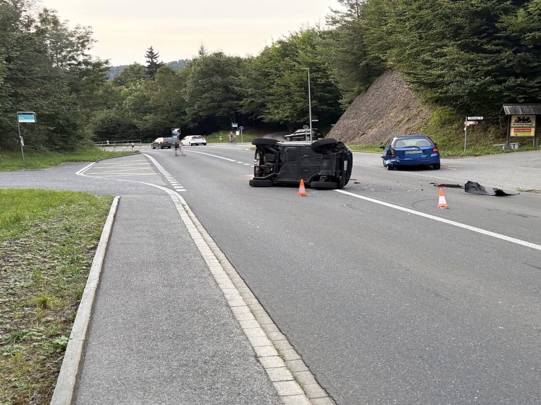 Am Dienstagabend kam es in Ermenswil auf der Rütistrasse zu einem Auffahrunfall. Ein 29-Jähriger wurde leicht verletzt; Sachschaden: 20'000 Franken.