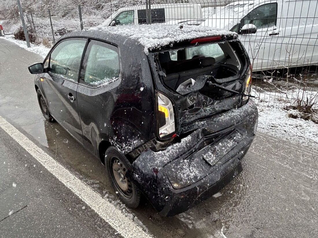 Am 13. Februar 2025 ereignete sich in Herisau eine Auffahrkollision, bei der eine Person leicht verletzt wurde.