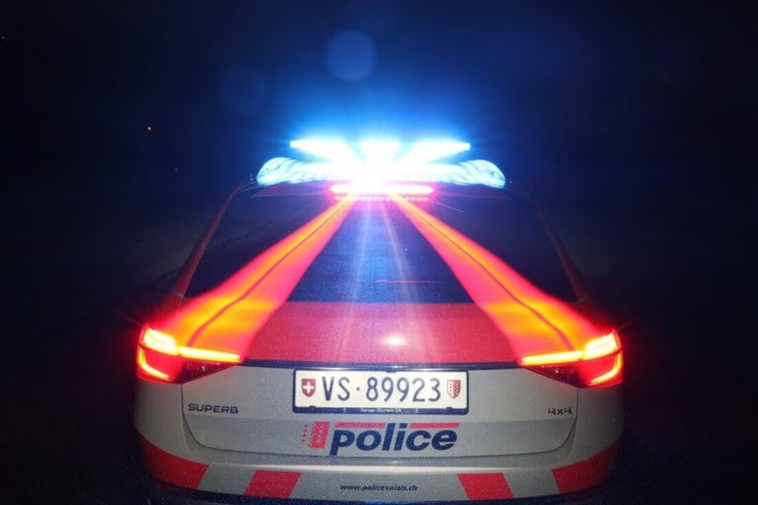Am 22. Januar 2025 wurde in Les Masses, Hérémence, ein Bankomat gewaltsam herausgerissen. Ermittlungen laufen.