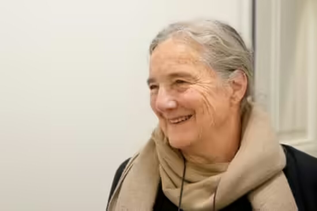 Barbara Buser wird mit dem Basler Kulturpreis 2024 für ihren Einsatz für nachhaltige Baukultur und lebendige Begegnungsorte ausgezeichnet.