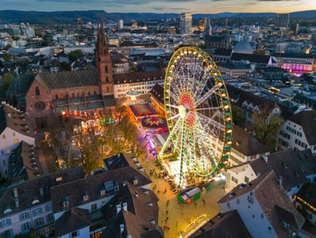 Die Basler Herbstmesse 2025, von 25. Oktober bis 9. November, bietet über 460 Stände und nostalgische Fahrgeschäfte in der Innenstadt.