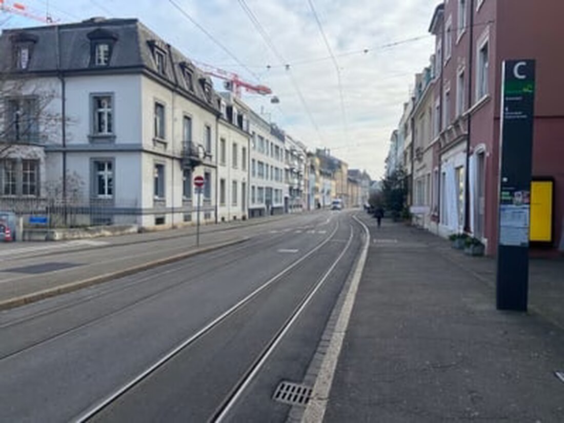 Gegen die Umgestaltung der Austrasse in Basel gibt es Einsprachen, die den Bau der Tramlinie 6 verzögern könnten.