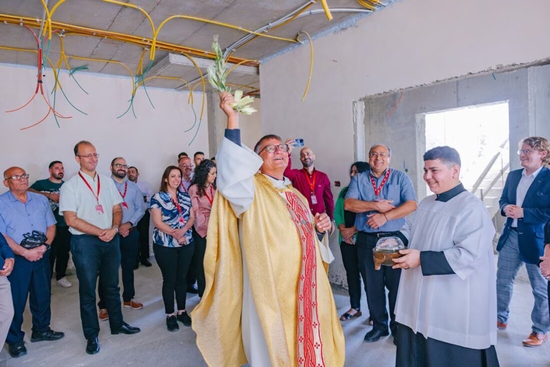 Bischof Felix Gmür segnete die neue Tageschirurgie des Caritas Baby Hospitals in Bethlehem, unterstützt von der Kinderhilfe Bethlehem.