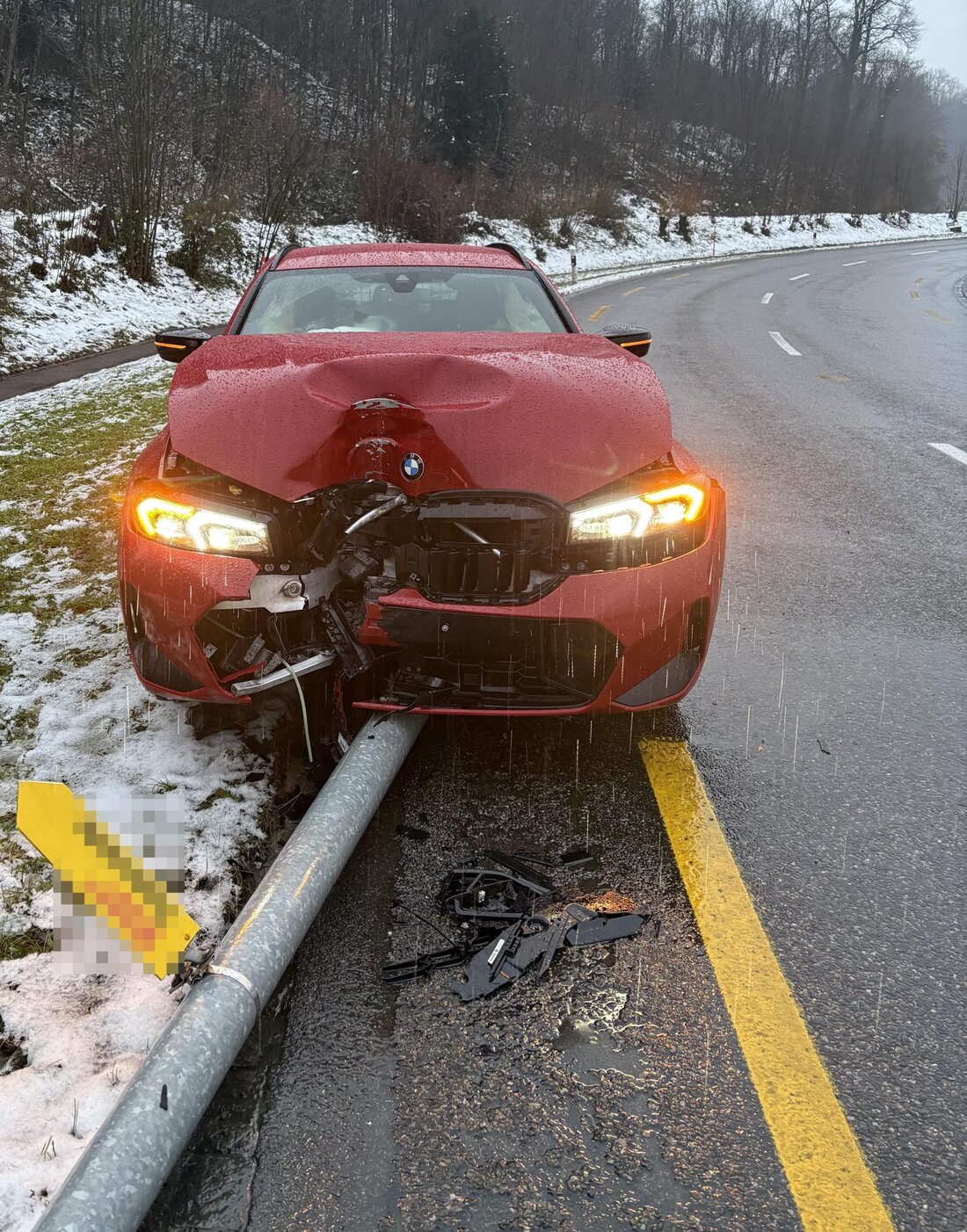 Alkoholisierte Autofahrerin verunfallt in Bischofszell. Glücklicherweise blieb sie unverletzt, Führerausweis eingezogen.