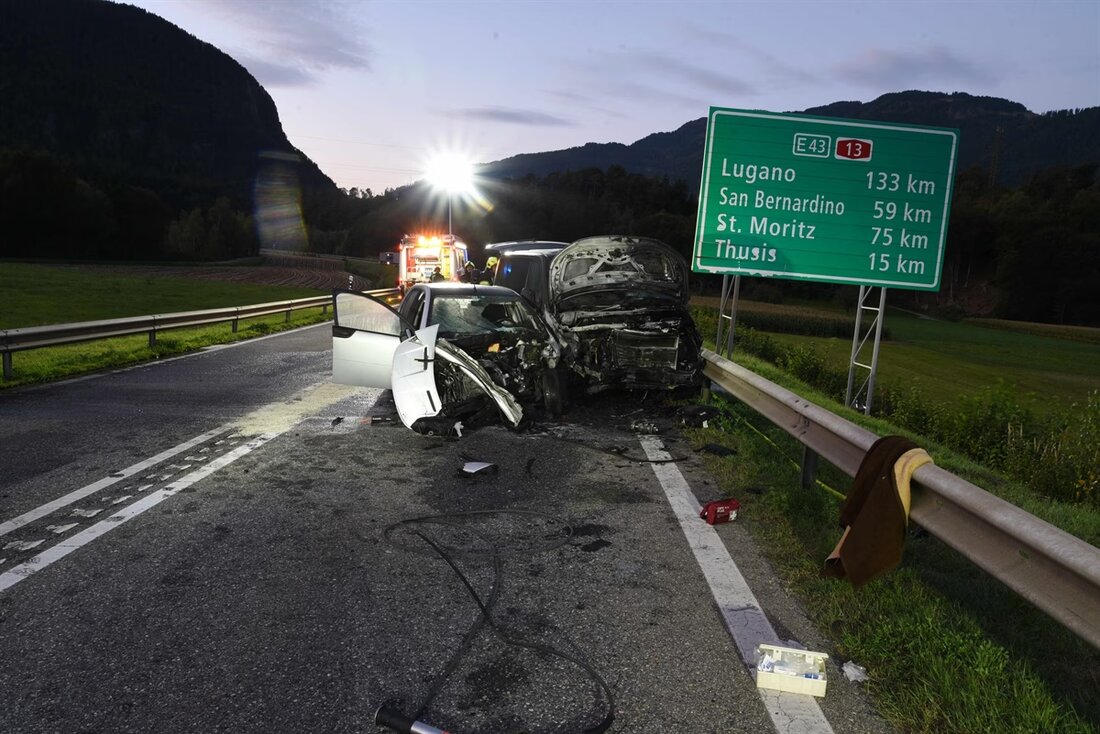 Am frühen Samstagmorgen kam es in Bonaduz zu einer Frontalkollision zwischen zwei Pkw auf der N13. Zwei Personen wurden verletzt.