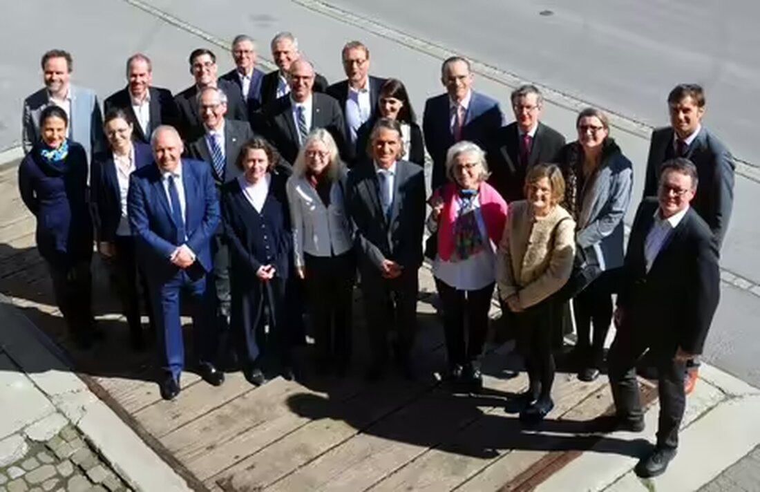 Der Ständige Ausschuss der IBK tagte in Gonten, um aktuelle Themen wie klimaneutrale Bodenseeschifffahrt zu diskutieren.