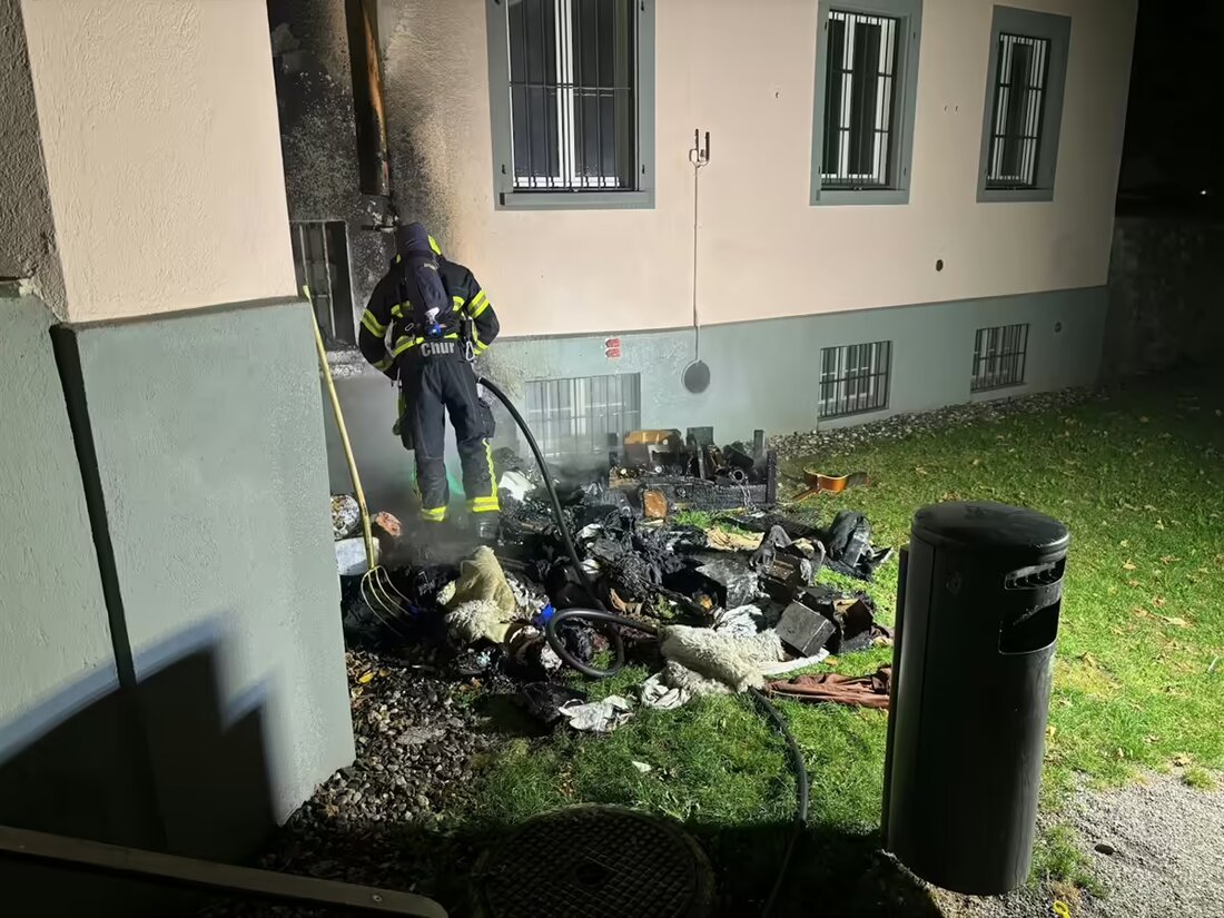 In Chur kam es zu einem Brand, der eine Evakuierung erforderte. Verdacht auf Brandstiftung, Festnahme eines 40-Jährigen.