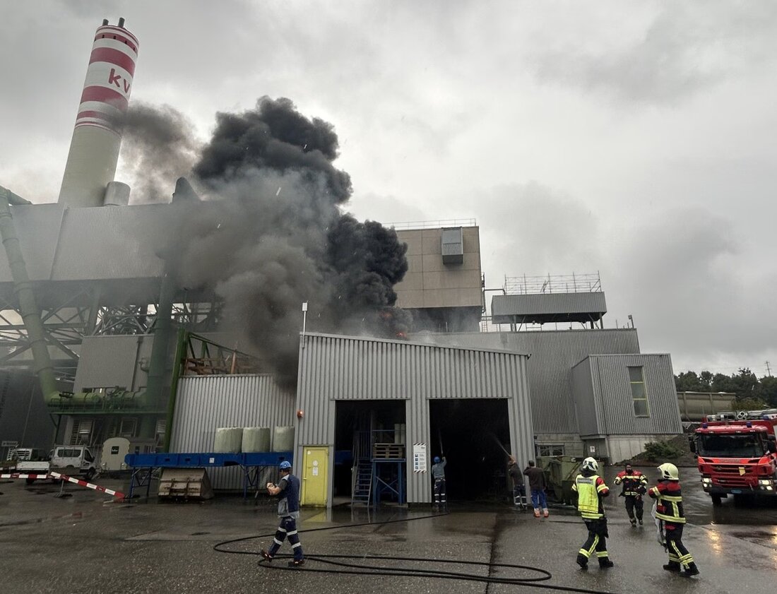In Buchs verursachte ein falsch entsorgter Akku einen Brand in der Kehrichtverbrennungsanlage. Große Schäden, keine Verletzten.