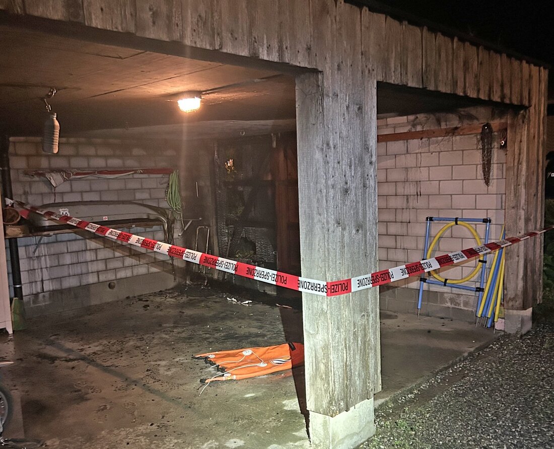In Güttingen gab es zwei Brände in einer Nacht, möglicherweise Brandstiftung. Zeugen werden gesucht. Kantonspolizei Thurgau informiert.