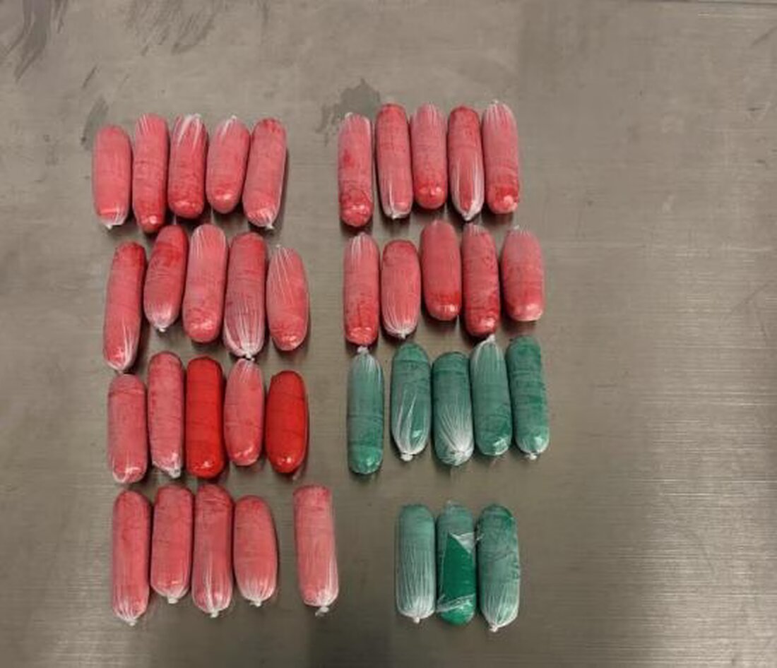 Ein 27-jähriger Brasilianer wurde am Zürich Flughafen mit einem Kilogramm Kokain in Fingerlingen festgenommen.