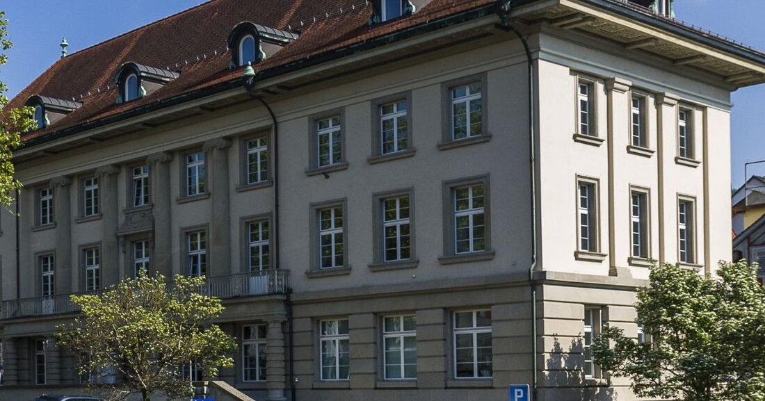 Das Bundesgericht hat die Revision der Zuger Zulassungsverordnung bestätigt und Beschwerden von Ärzten abgewiesen.