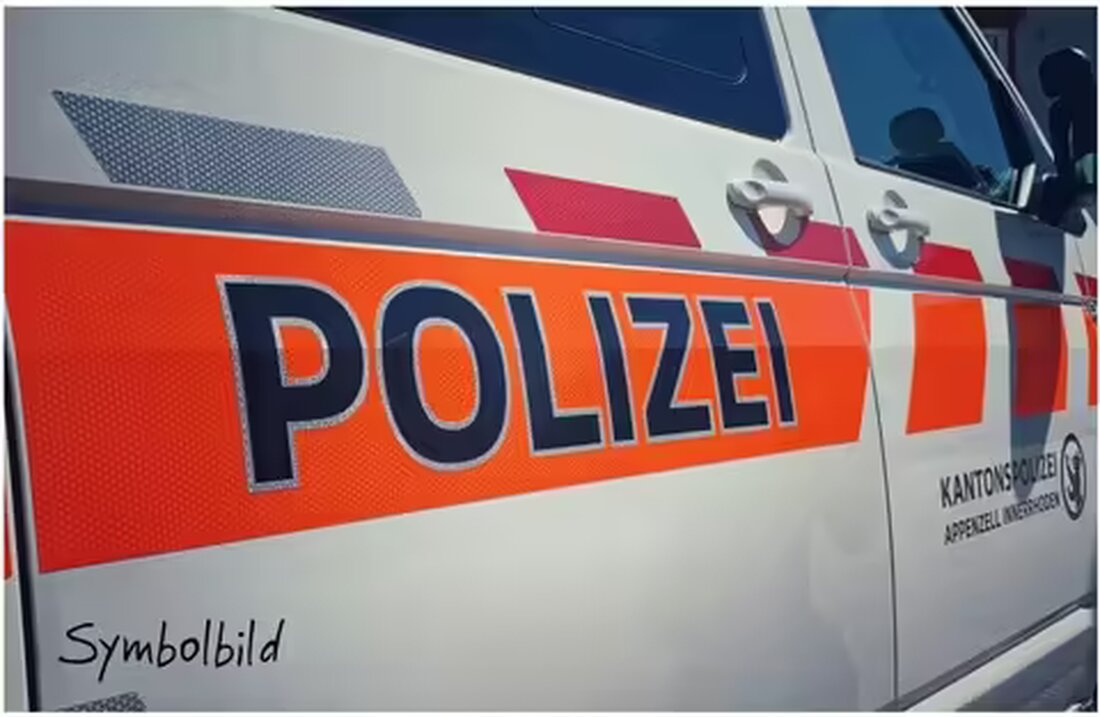 Unbekannte Täter brachen in eine Erdgeschosswohnung in Weissbad ein und stahlen mehrere tausend Franken. Zeugen gesucht.