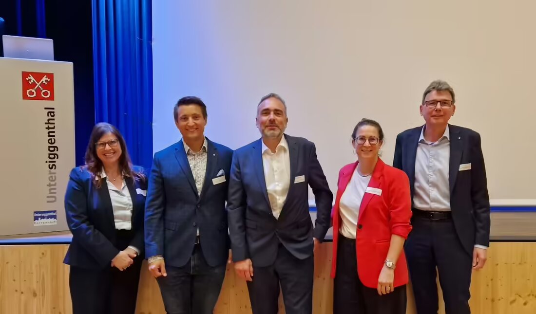 Rund 200 Teilnehmende informierten sich an der Aargauer Gemeindetagung 2024 über Datensicherheit und Datenschutzrisiken für Gemeinden.