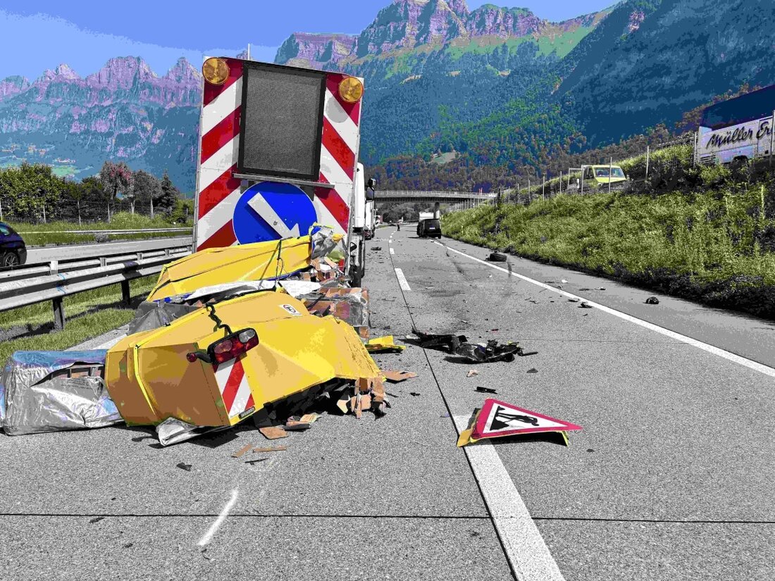 Am Freitag prallte ein 22-Jähriger auf der A3 bei Berschis in einen Anpralldämpfer. Es gab Verletzte und hohen Sachschaden.