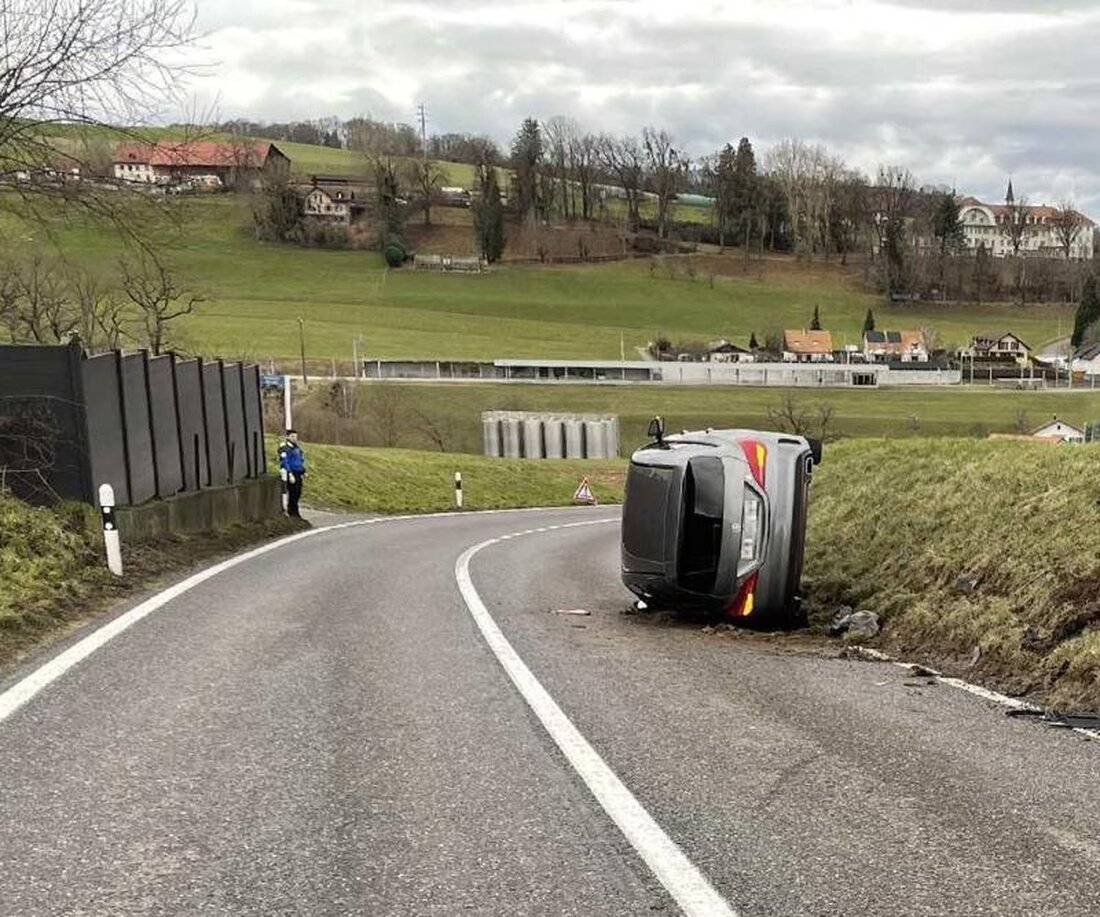 Ein Autofahrer in Cormagens überfuhr die Sicherheitslinie, verursachte einen Unfall und wurde angezeigt. Schreiben Sie mehr darüber.