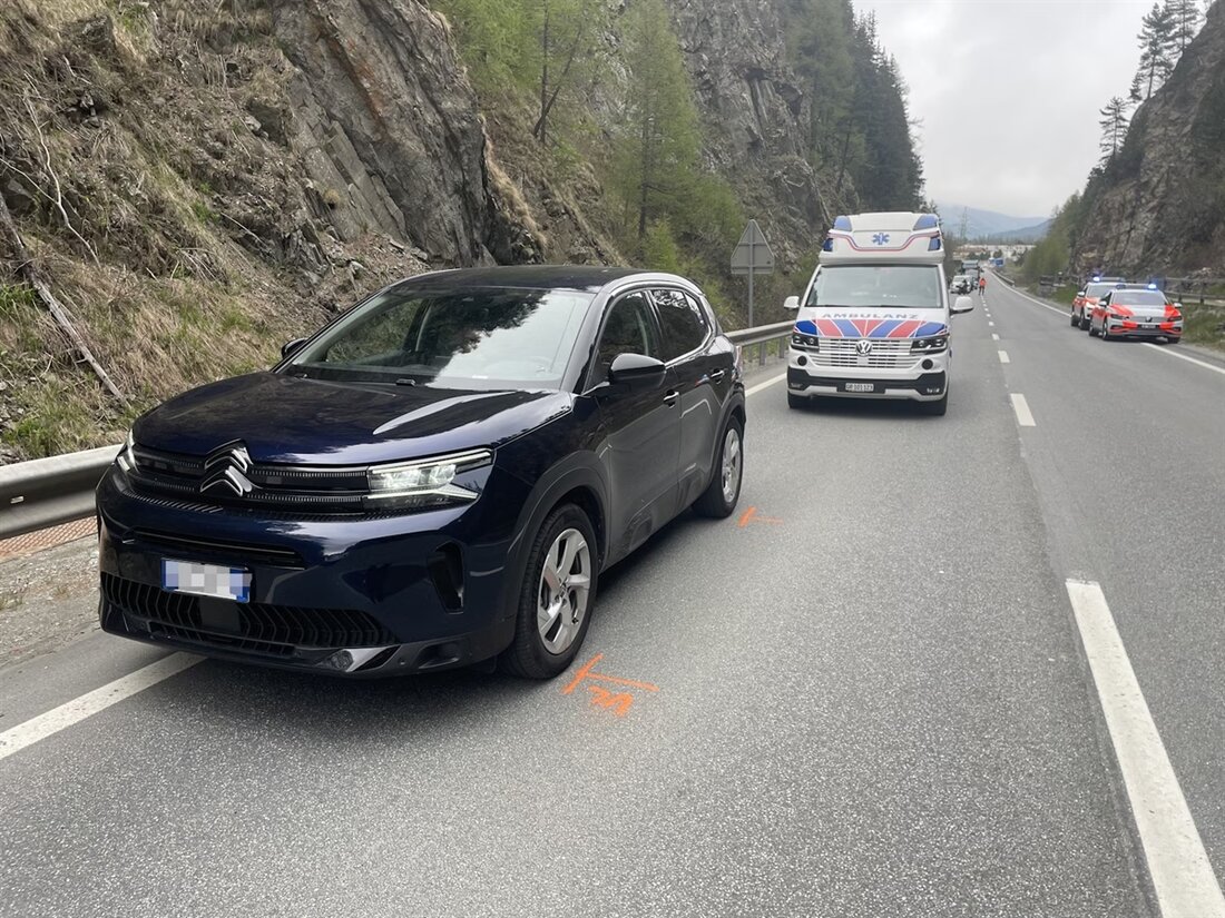 In Celerina kollidierte ein Mietwagenfahrer mit einem Rennradfahrer. Der 60-Jährige wurde verletzt und ins Spital gebracht.