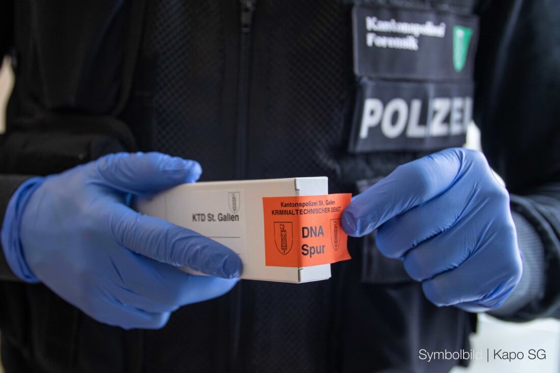 Unbekannte Täter brechen in Strandhütte bei Staad ein und stehlen Raucherwaren und Alkohol im Wert von mehreren hundert Franken.