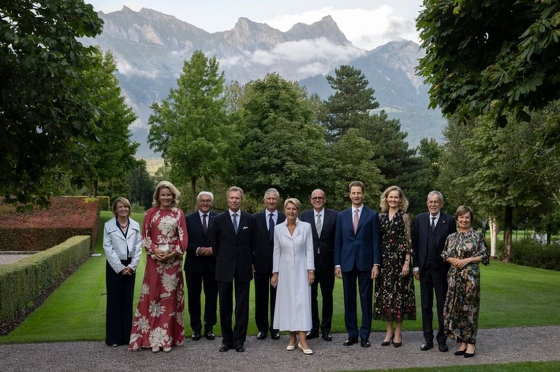 Erbprinz und Erbprinzessin von Liechtenstein teilnehmen am Staatsoberhäuptertreffen in der Schweiz, um über europäische Wettbewerbsfähigkeit zu diskutieren.
