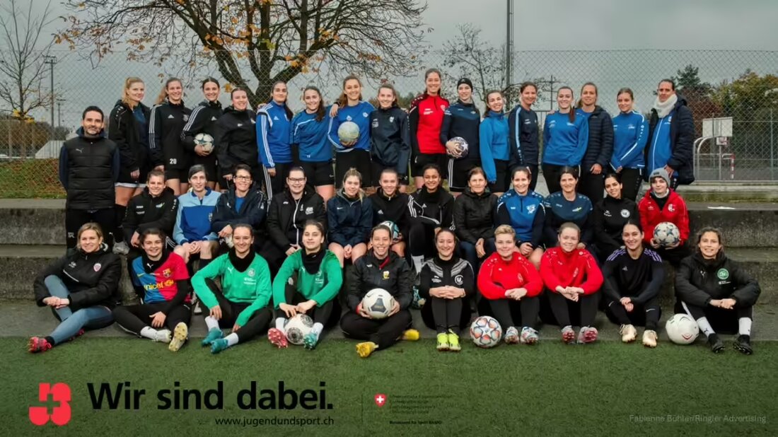 Im Lidl-Sportpark Bergholz in Wil wurde die erste J+S-Grundausbildung Fussball für Frauen in der Ostschweiz erfolgreich durchgeführt.