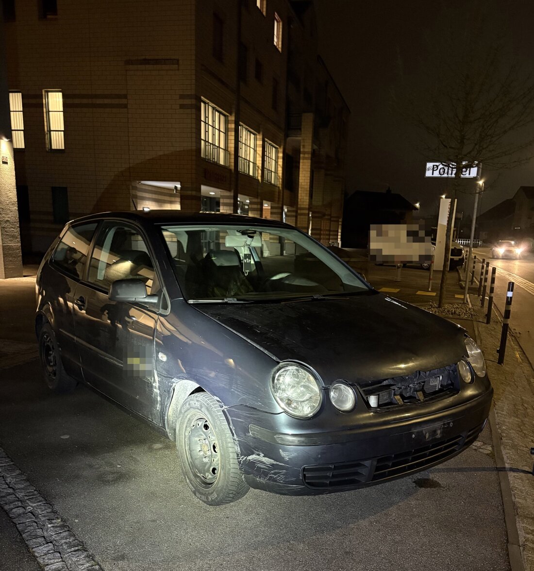 Ein 29-Jähriger verursachte in Rickenbach b. Wil trotz Führerausweisentzug eine Auffahrkollision. Niemand wurde verletzt.