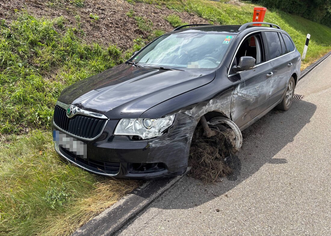 Ein 42-jähriger Autofahrer verunfallte fahrunfähig auf der A1 bei Wängi. Niemand verletzt, doch Führerausweis wurde aberkannt.