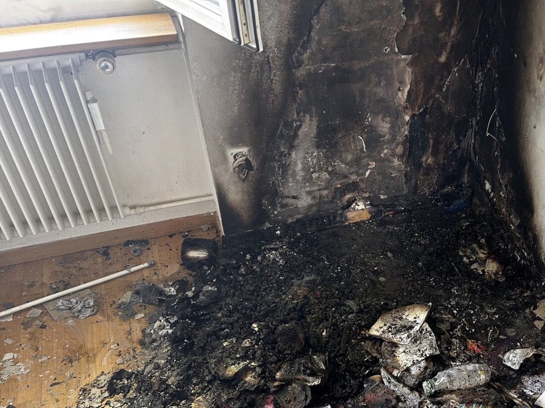 Am 05.08.2025 brach wegen einer brennenden Kerze in Wil ein Zimmerbrand aus, der durch die Feuerwehr schnell gelöscht wurde.