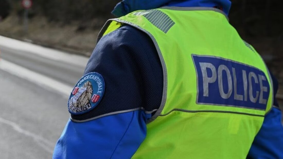 Am 17. August 2025 starb ein Gleitschirmpilot bei einem Unfall im Domjoch, Saas-Fee. Rettungskräfte leiteten eine Suchaktion ein.