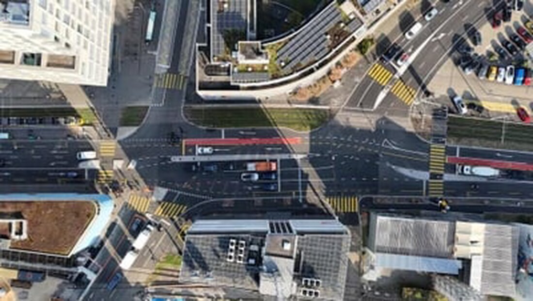 Am Wochenende, 10.-12. Mai 2025, ist die Münchensteinerstrasse aufgrund von Belagsarbeiten gesperrt. Umleitungen sind ausgeschildert.