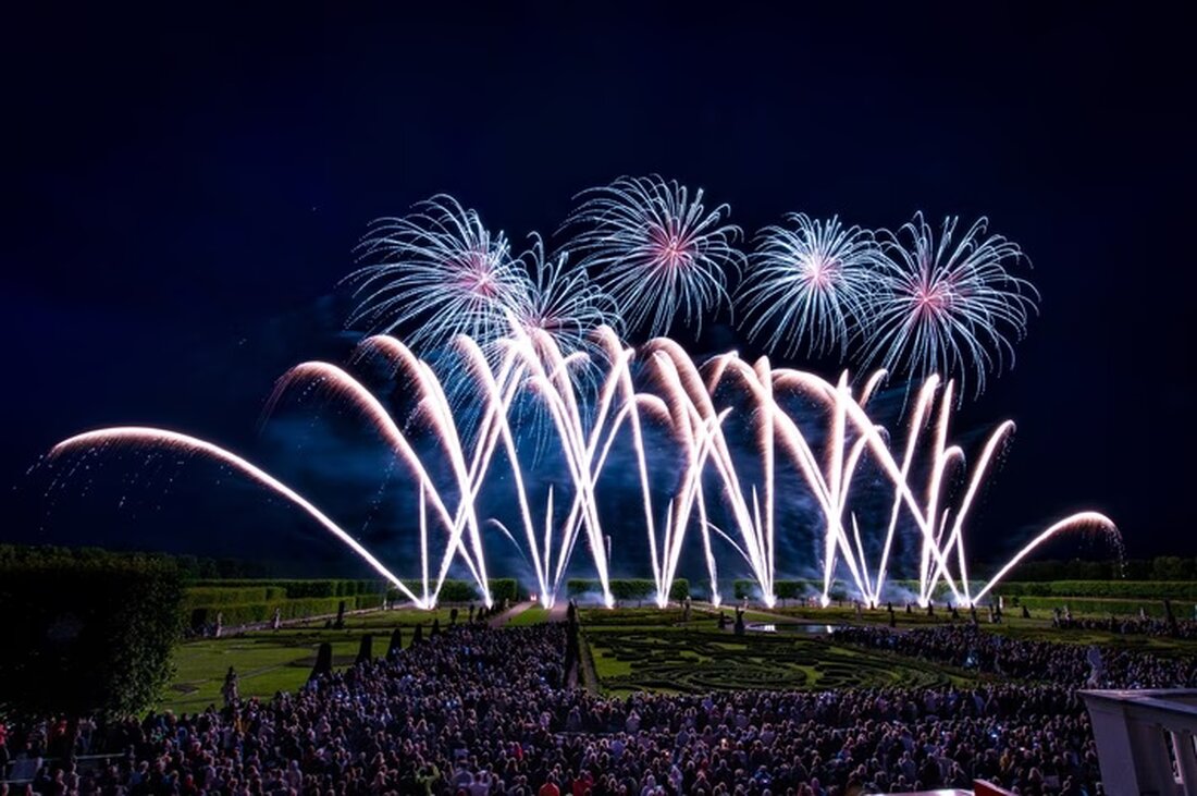 Am 16. Mai 2026 startet der 34. Internationale Feuerwerkswettbewerb in Hannover. Unter dem Motto "Dance of Northern Lights" präsentieren Teams aus Dänemark, Finnland und Schweden spektakuläre Shows.