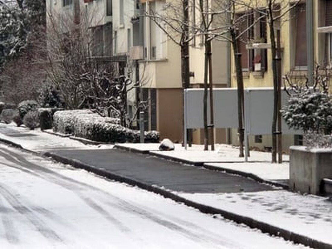 Ab Winter 2025/2026 übernimmt der Kanton Basel den Winterdienst auf Trottoirs, entlastet Hauseigentümer und sorgt für Sicherheit.