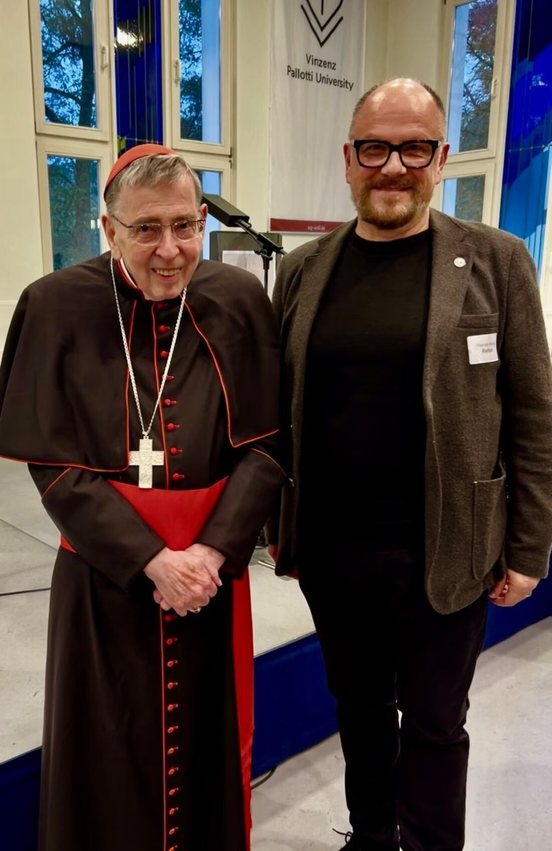 Kardinal Koch diskutiert im Podcast über die mystische Bedeutung von Bruder Klaus und dessen Friedensbotschaft an der Vinzenz Pallotti University.