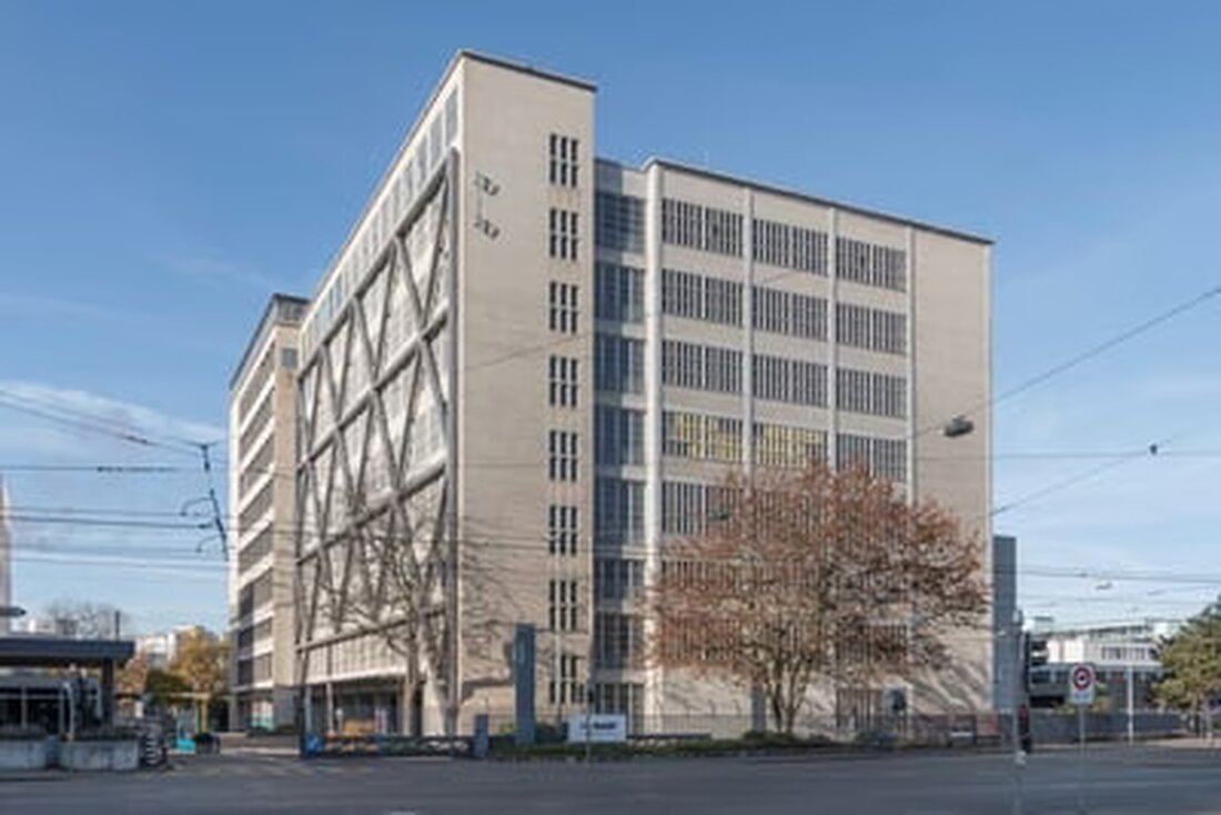Die Kantonale Denkmalpflege hat drei ehemalige Fabrikationsgebäude am Klybeck-Areal aufgrund von Schadstoffbelastung aus dem Denkmalinventar entlassen.
