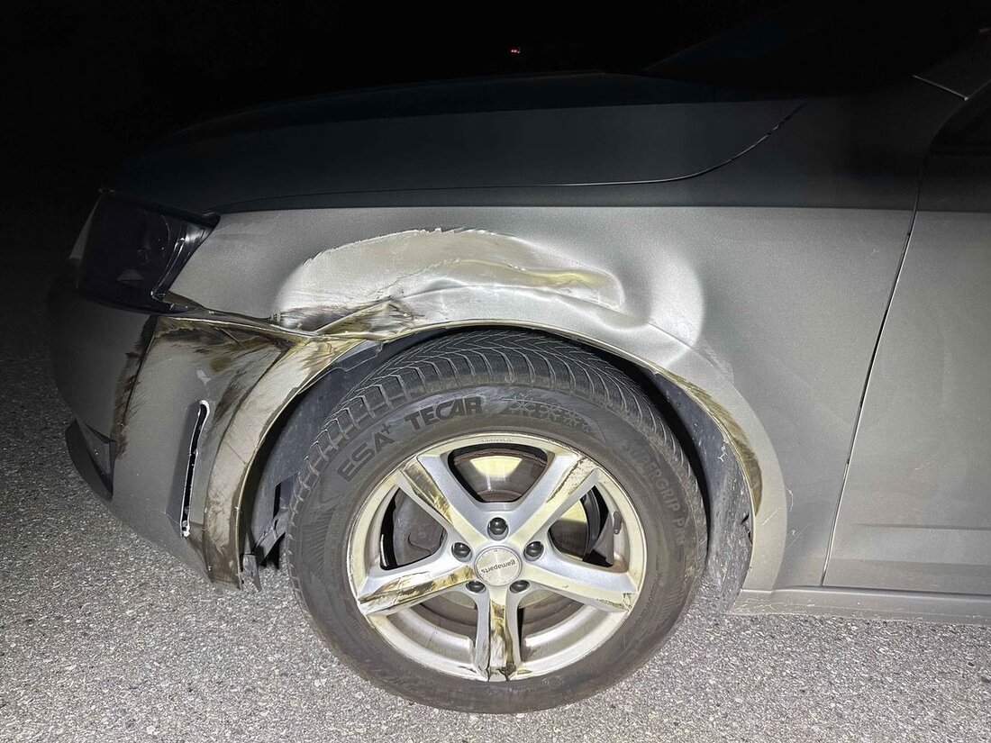 In Stein kam es am 19. August 2025 zu einem Unfall beim Abbiegen, als ein Autofahrer von einem anderen überholt wurde. Sachschaden entstand.