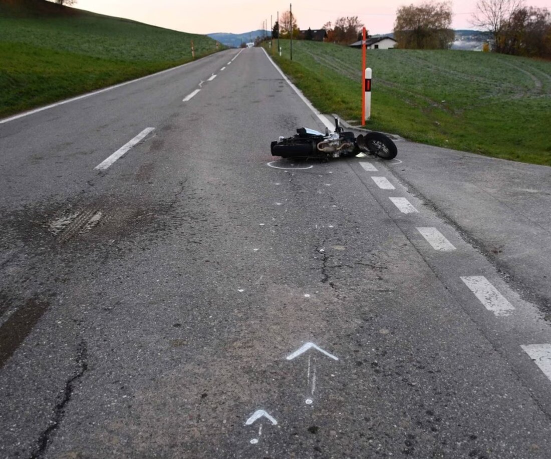 Zwei Unfälle mit Kühen in Hauteville: Ein Motorradfahrer schwer verletzt, ein Autofahrer bleibt unverletzt. Ermittlungen laufen.
