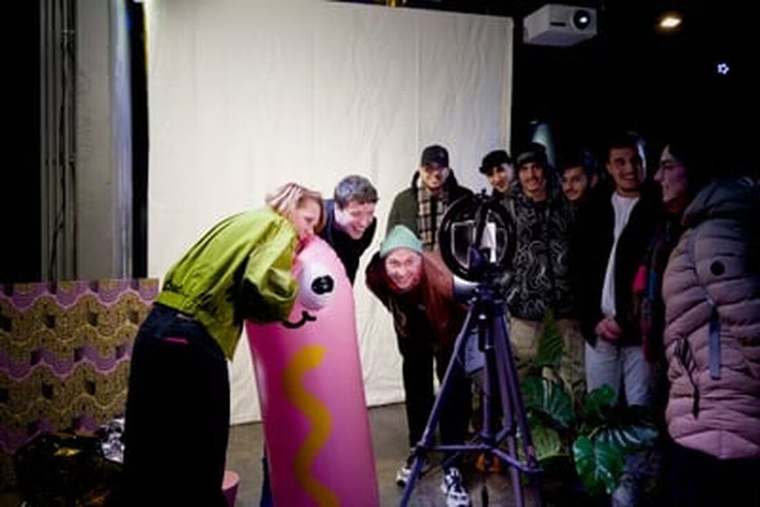 Am 17. Januar 2025 lädt die Museumsnacht Basel alle ein, Kultur und Kunst in über 40 Museen der Region zu erleben.