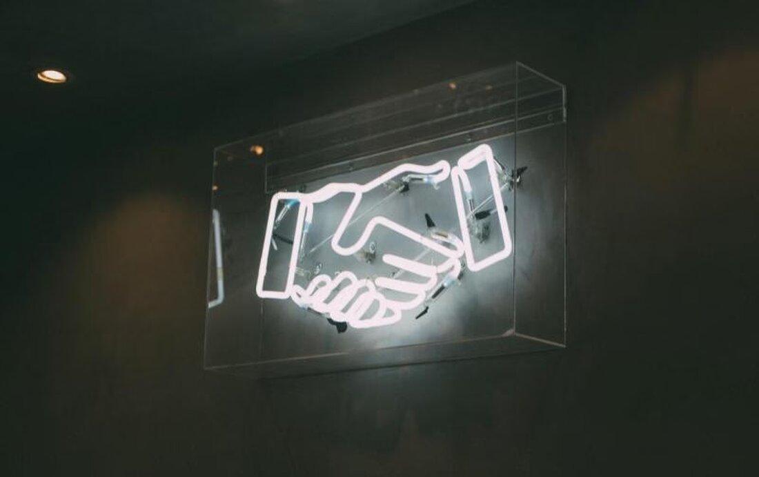 Der Staat Freiburg lädt zur Einreichung gemeinschaftlicher Kulturprojekte ein, um den Austausch zwischen Profi- und Amateurschaffenden zu fördern. Projekte sind bis zum 23. März 2025 einreichbar.