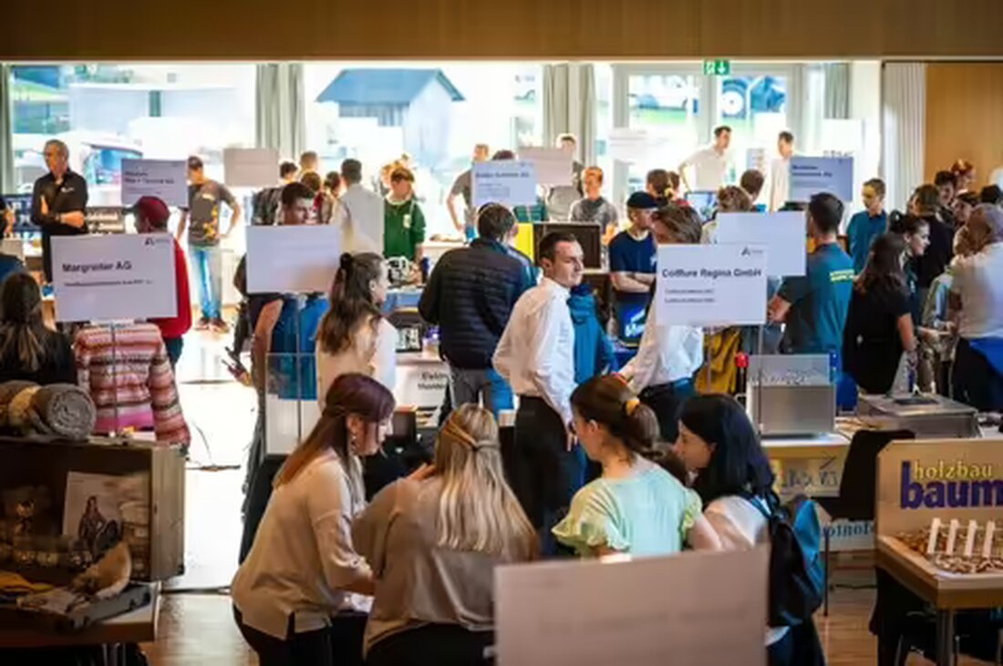Am 9. November 2024 lädt die Tischmesse in Appenzell ein, um vielfältige Lehrberufe kennenzulernen und berufliche Optionen zu erkunden.